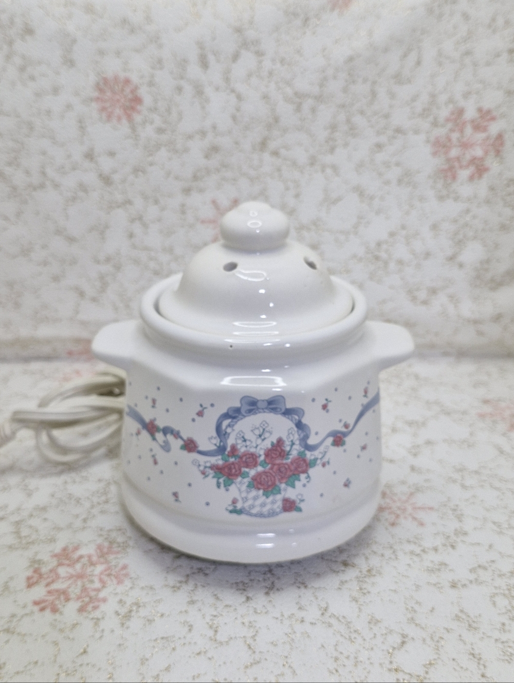 Robeson 2420 Electric Potpourri Simmer Pot Wax Warmer Floral Taiwan